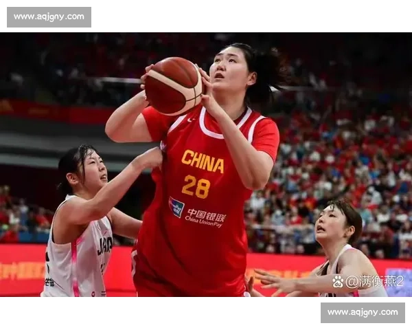 WNBA水星对决狂热强强碰撞焦点之战引爆赛场夜看点燃女篮魅力